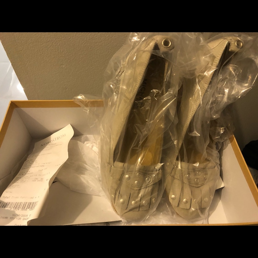 New Michael kors light gray